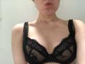 J'aime m'exhiber en lingerie