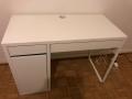 A vendre : Bureau MICKE et chaise IKEA 