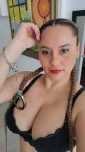Daniela, coquine gourmande & seins xxxl