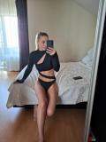 Katarina K. - fille discrète et professionnelle